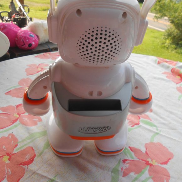 alphie robot - Picture 2 of 4